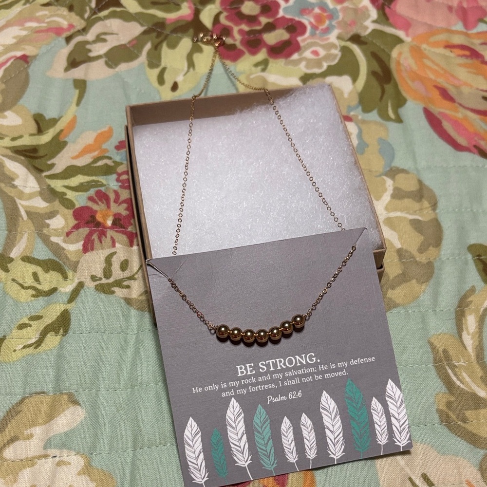 Chic Gold Bead Necklace